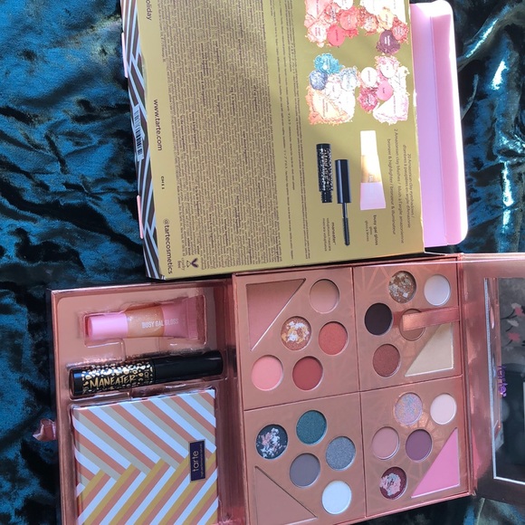 TARTE GIFT & GLAM - Picture 3 of 3